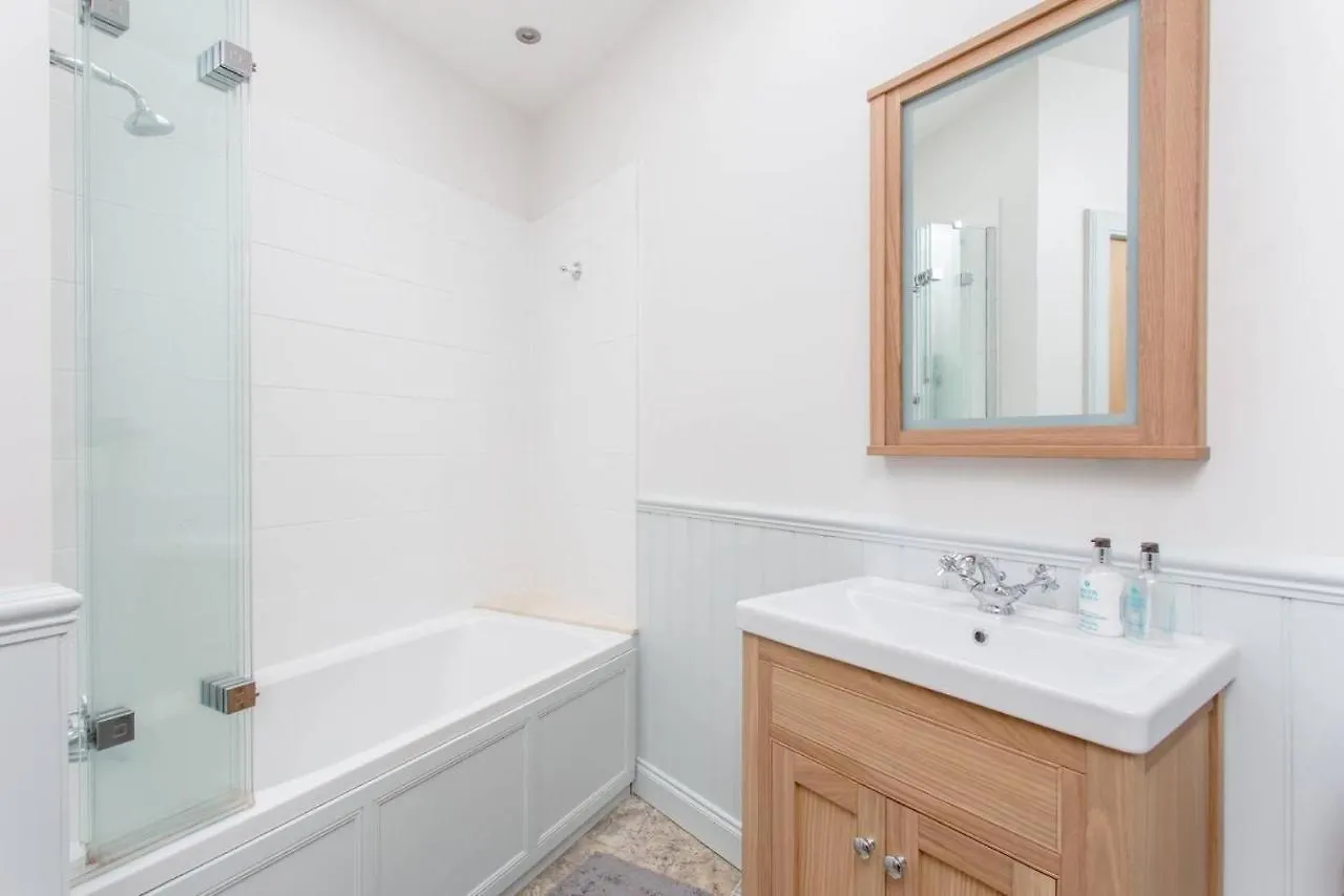 Lejlighed Joivy Stylish Apt In Trendy New Town Location Edinburgh