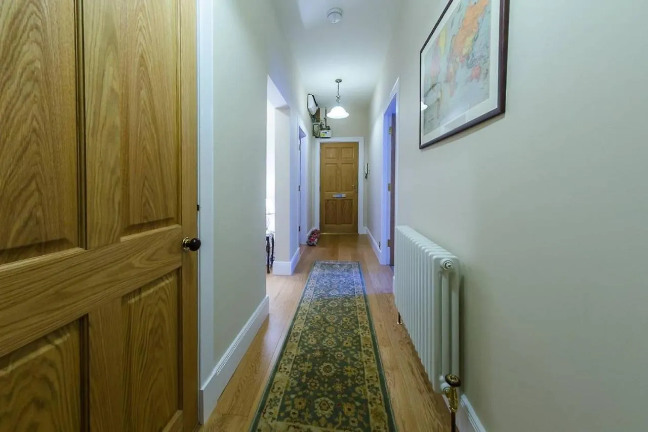 Joivy Stylish Apt In Trendy New Town Location Edinburgh 0*,  Storbritannien